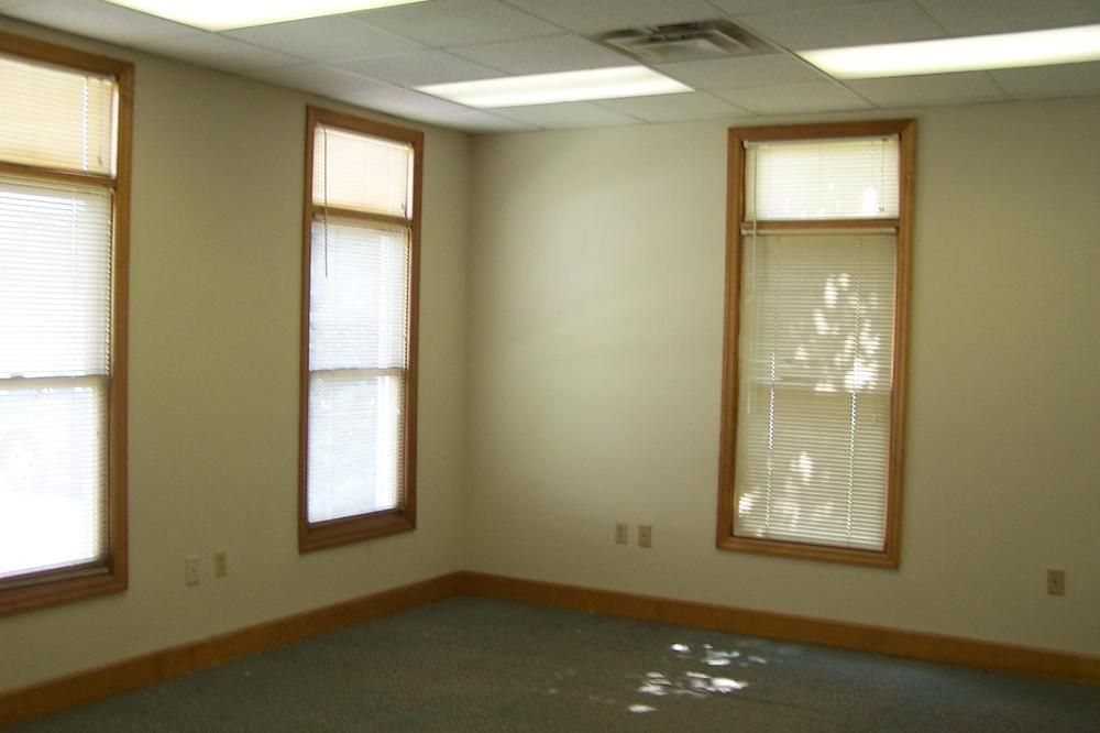 McGhee Tyson Office Plaza: 269 Cusick Rd./186 Airport Plaza, Alcoa, TN 37701